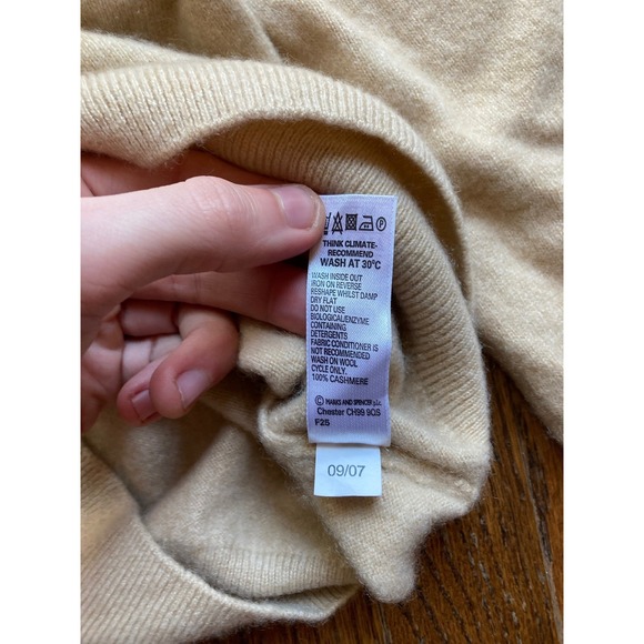 Autograph Marks & Spencer Sweater Womens Medium 100% Cashmere V Neck Beige - Picture 10 of 11